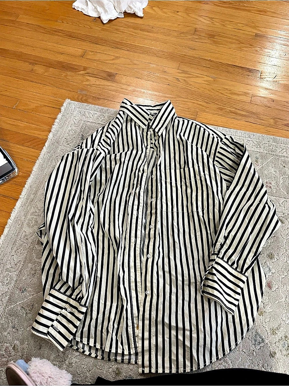 H&Medium Oversized Shirt Striped Cotton Button Down Size Medium Like New
